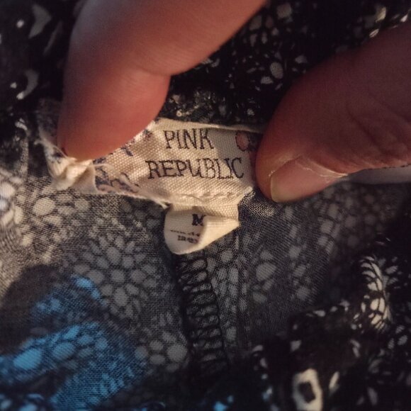 Pink Republic size medium shorts - Picture 4 of 4